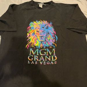 MGM Grand Vintage Shirt Size XL